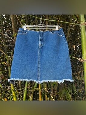 Vintage Bill Blass | 100% Cotton Distressed Raw Hem Denim Skirt | Size 10